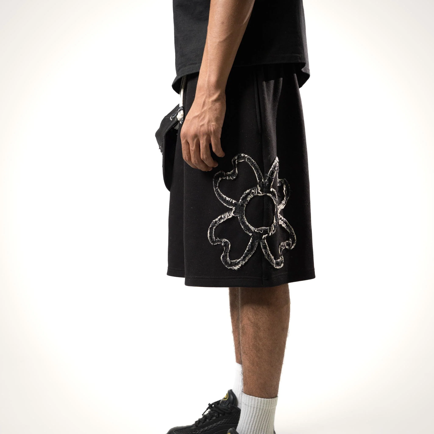 TOROM – Obsidian Shorts
